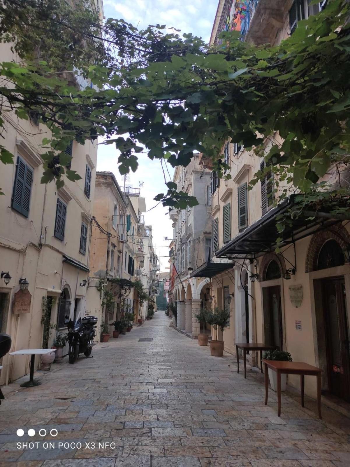 Апартаменты Via Porta Raimonda Corfu  Экстерьер фото
